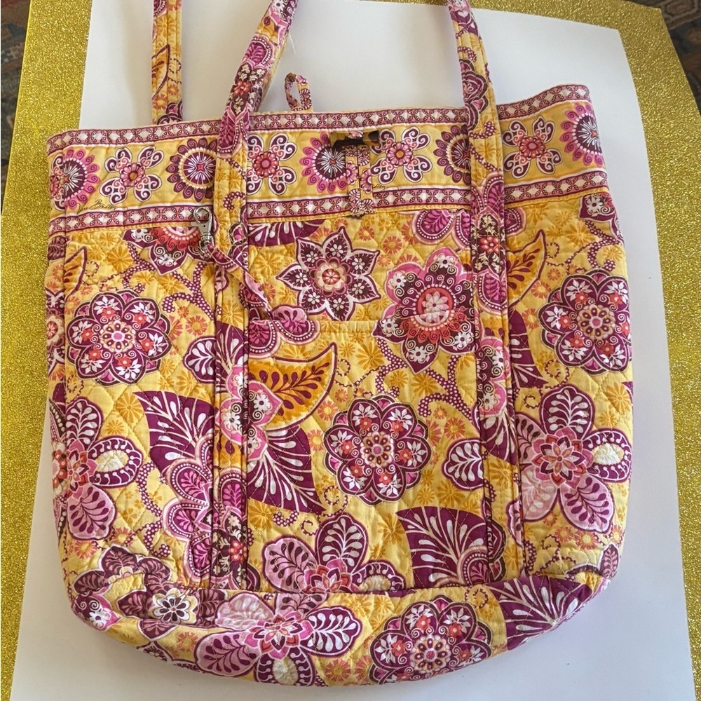 Vera Bradley large tote - Picture 9 of 9